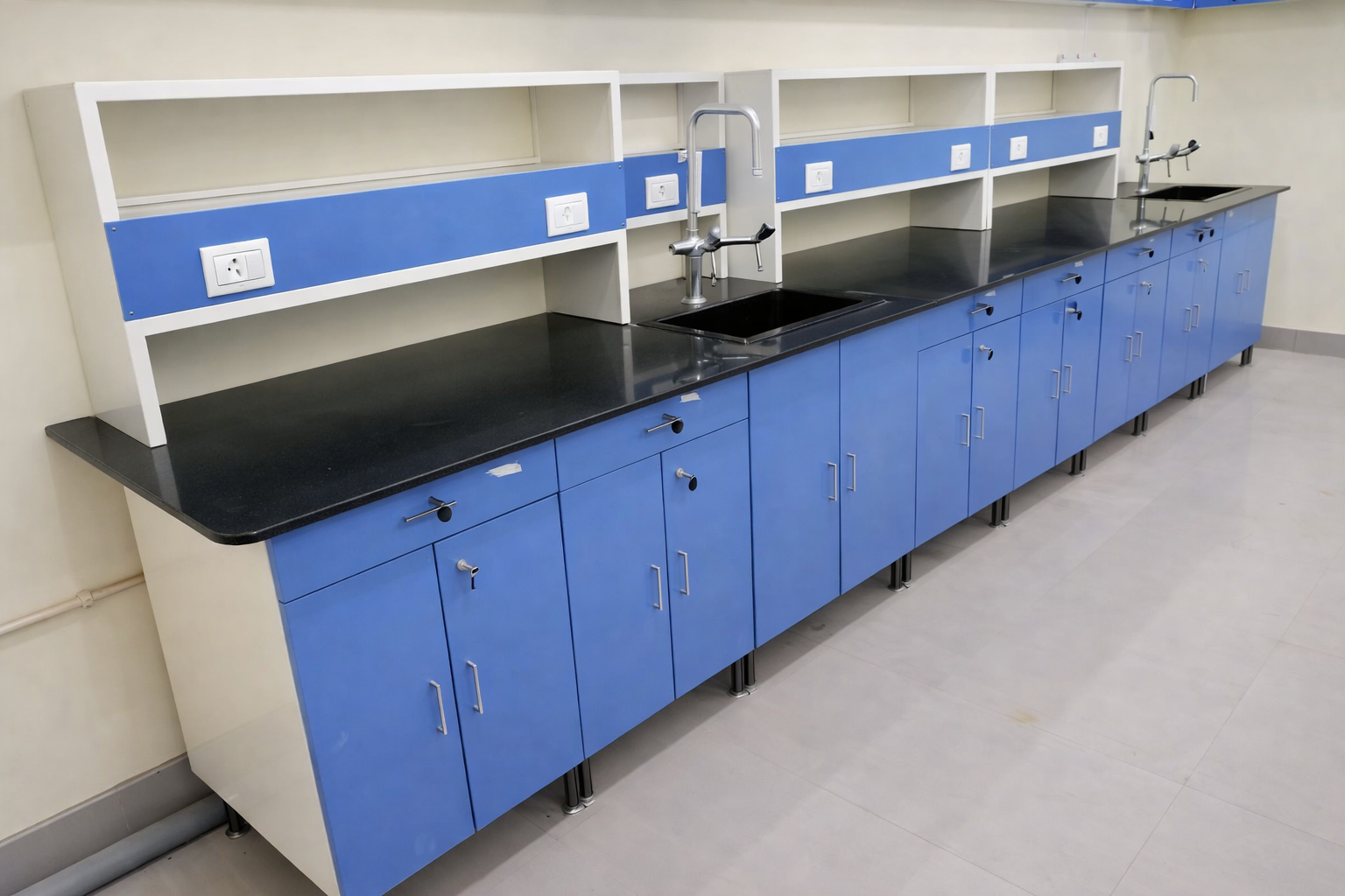 Chemical Laboratory Furniture Manufacturer in India